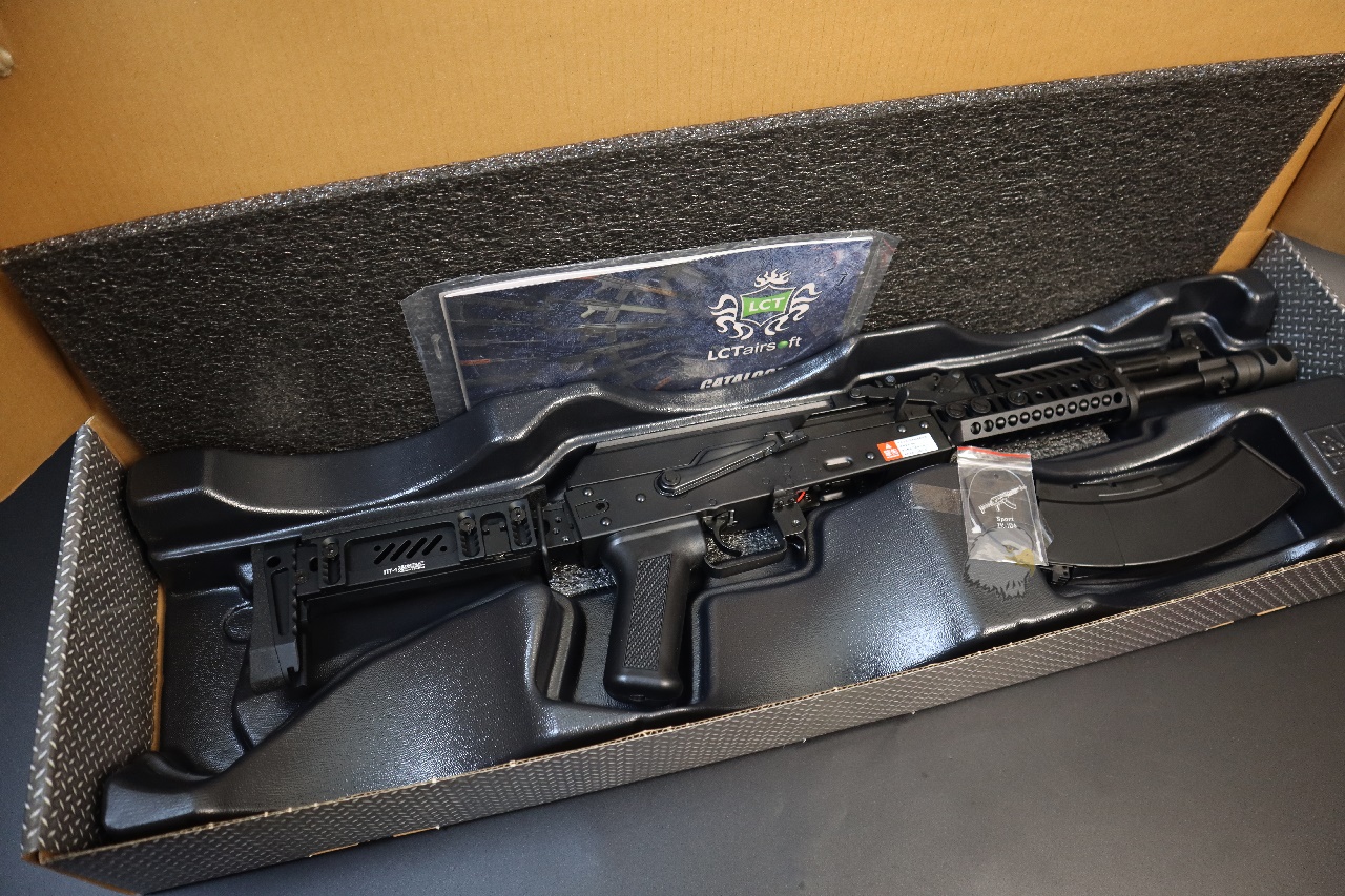 LCT AK-104 AEG电动枪-Sport钢制折叠后托电动枪图2
