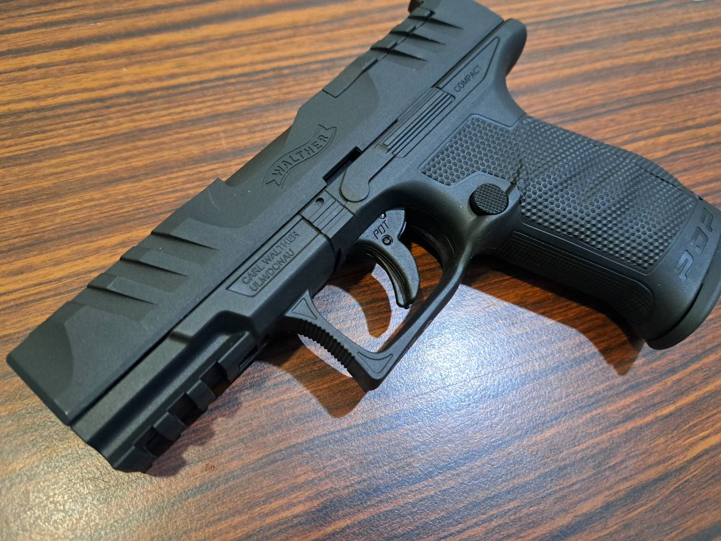 瓦尔特紧凑型CO2手枪-Walther PDP Compact 4 CO2枪图4