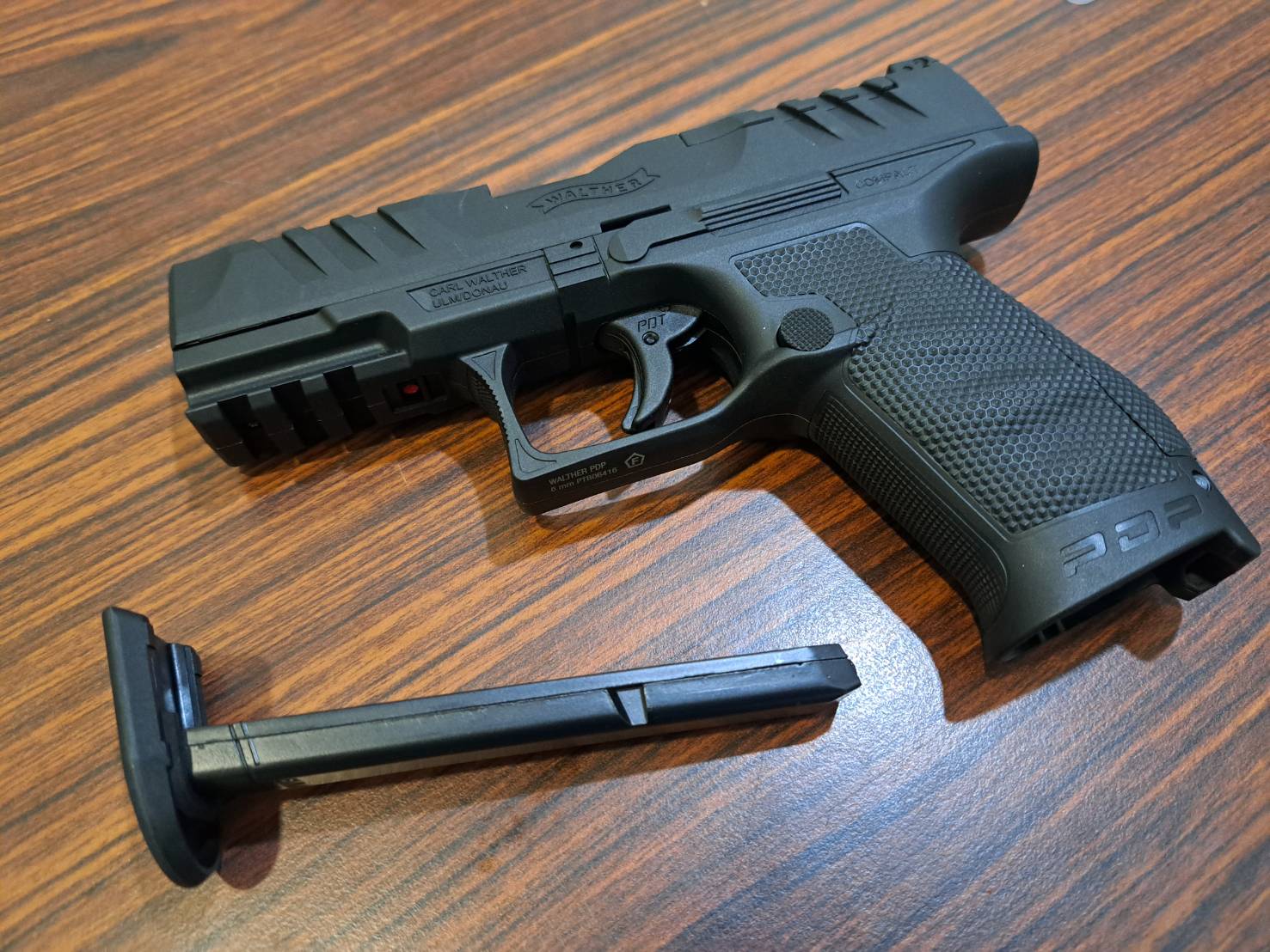 瓦尔特紧凑型CO2手枪-Walther PDP Compact 4 CO2枪图6