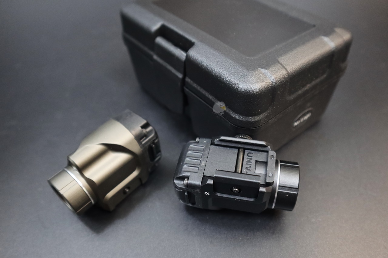 TLR-8R枪灯+红外线金属版-(黑/沙)战术枪灯-雷射组合战术灯图8